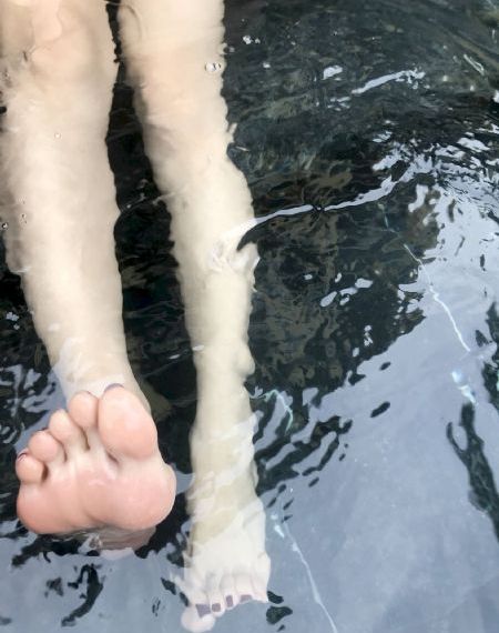 欧美款式蓝宝石戒指_BD免费全集观看