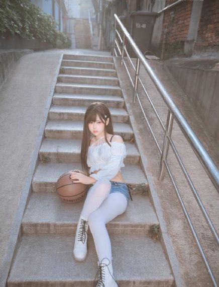qq头像女生欧美范超拽_BD国语HD高清在线观看