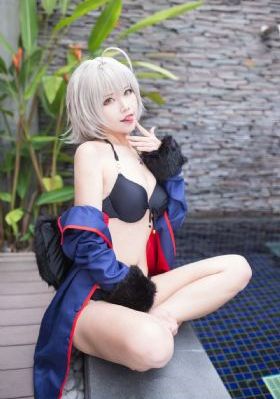免费看美女裸露无档网站_高清免费观看电视剧