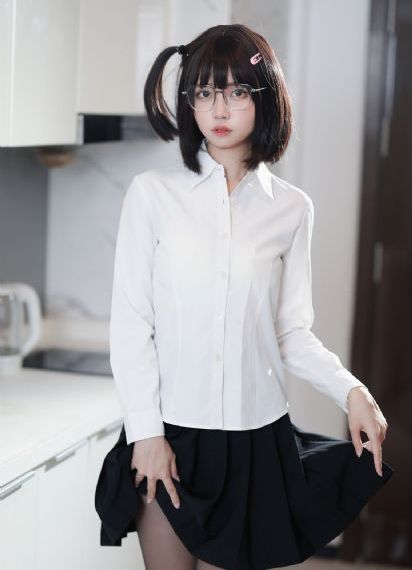 最新性感邻居》中文版免费在线播放_蓝光高清在线