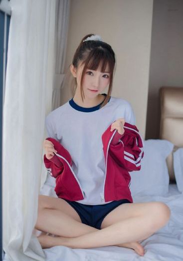 欧美黑白意境美女图_1080P全集免费播放