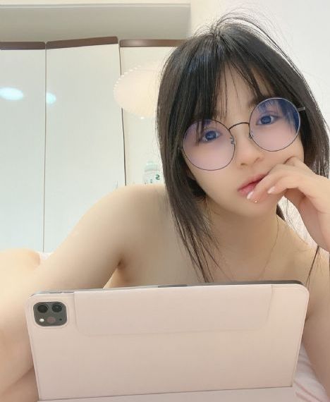 日韩精品刚刚更新色啪啪_免费正片国语