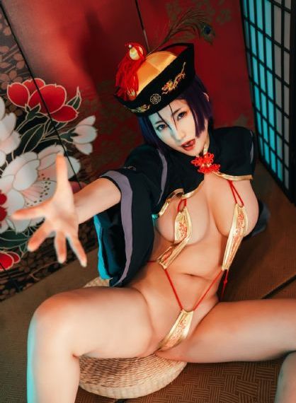 欧美清灰美瞳_HD在线观看