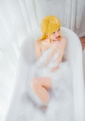欧美胖模特比基尼_西瓜视频免费观看