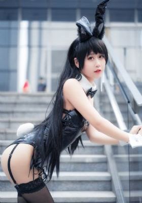 欧美西装风衣图片_720全集在线观看