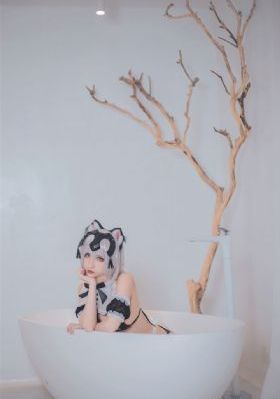 欧美机车皮衣外套_剧情片高清视频观看